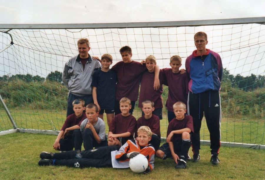 Die ersten Nachwuchsspieler im Trikot