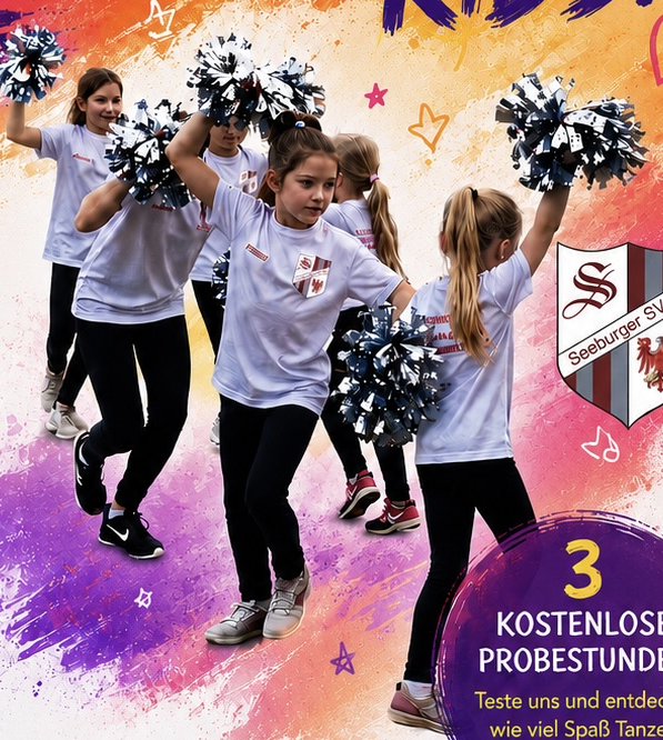 Kinder der Tanzgruppe mit Pompons in Vereinsshirts